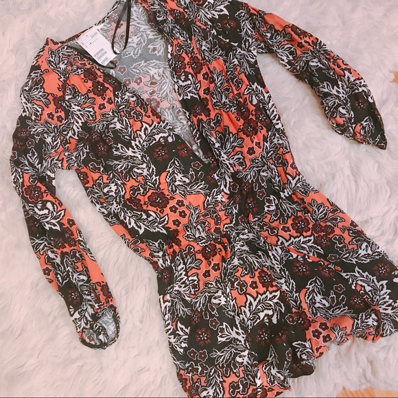 H&M Pants - H&M quarter sleeve romper Sz 4. NWT.